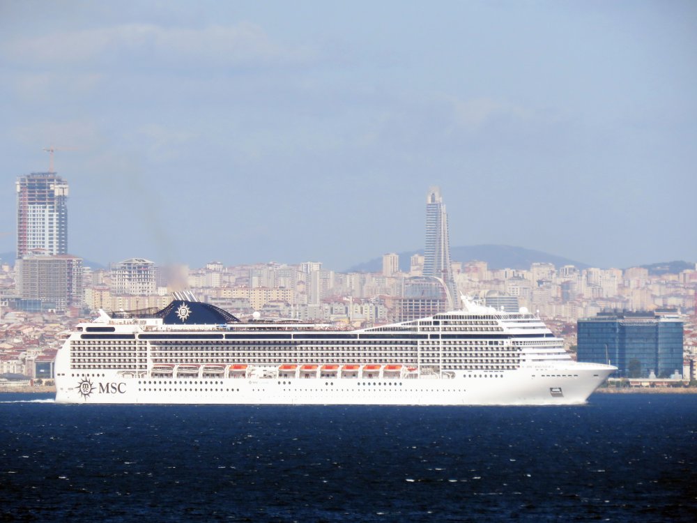 MSC Magnifica