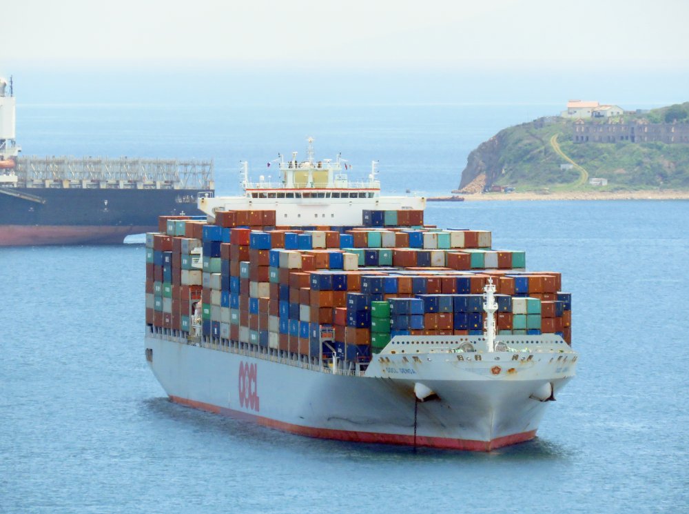 OOCL Genoa