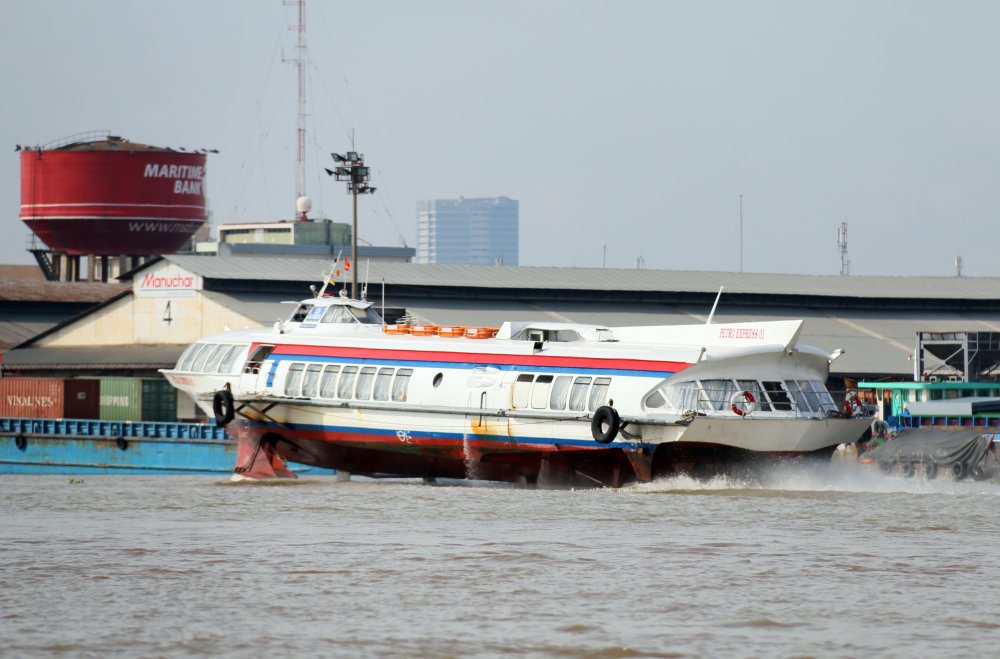 Petro Express 01