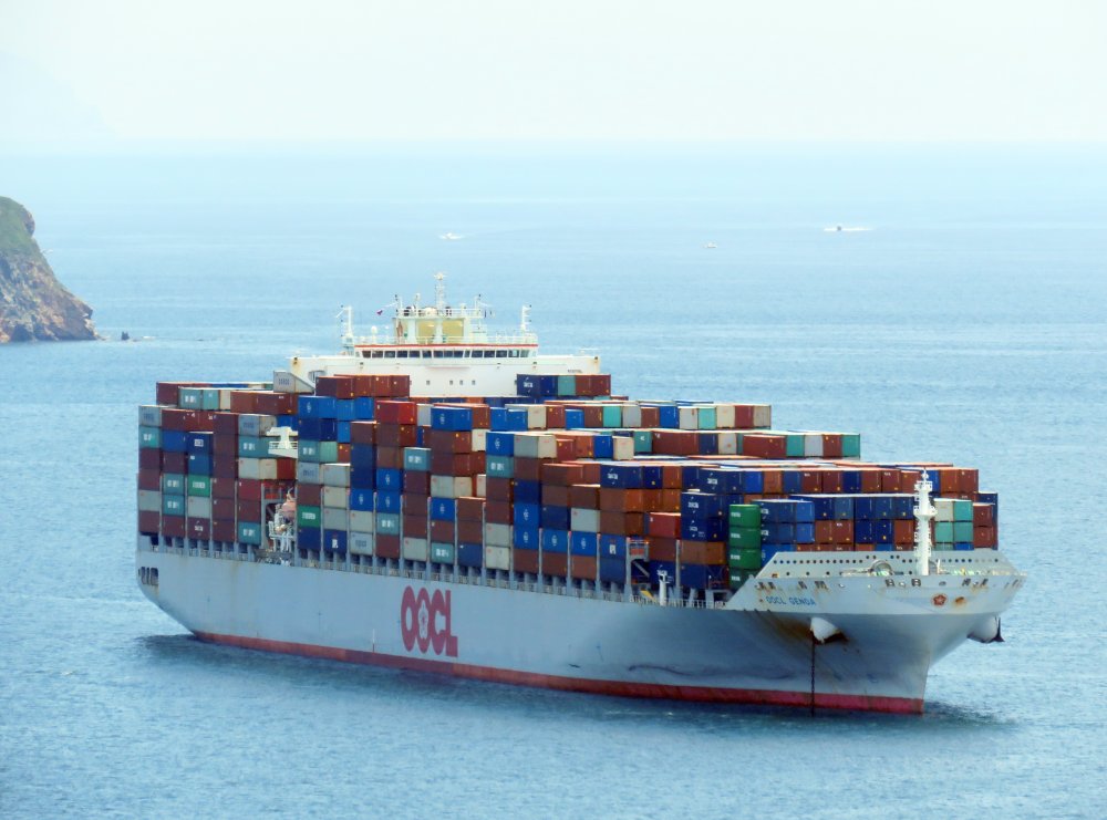 OOCL Genoa
