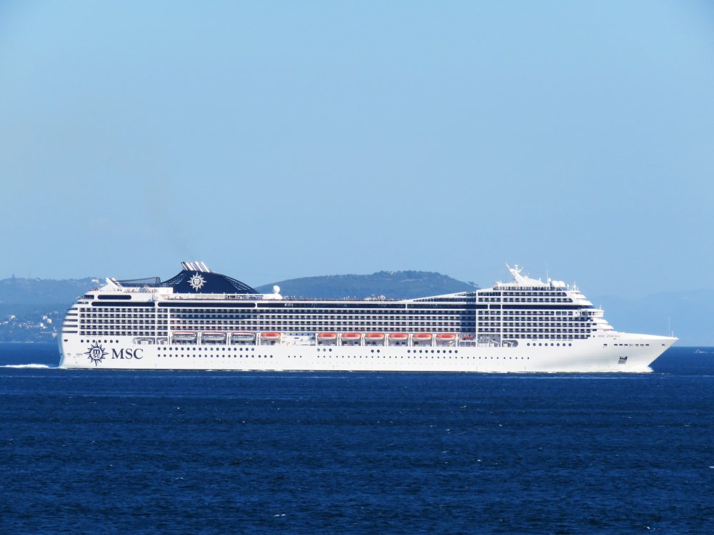 MSC Poesia